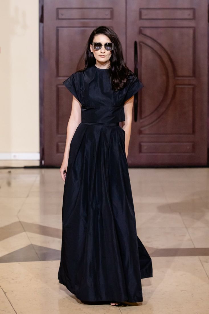 Look 30: Black cap-sleeve top and full taffeta skirt